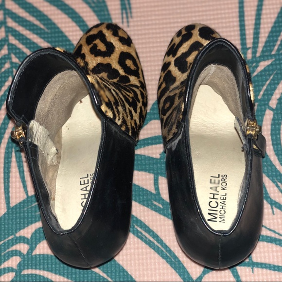 Michael Kors Leopard Bootie sz.6 - Picture 4 of 5
